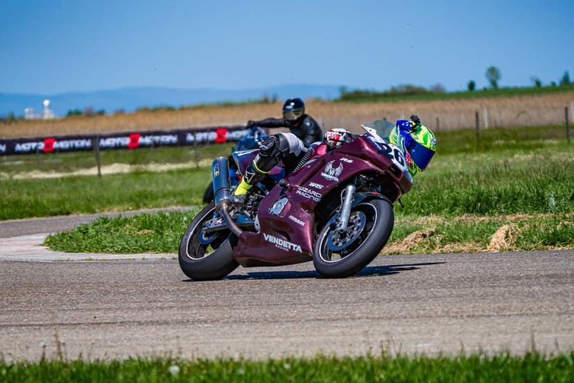 Yamaha R6 de circuit