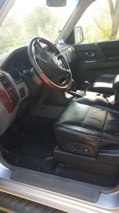 Mitsubishi Pajero 3,2 D Autoutilitară