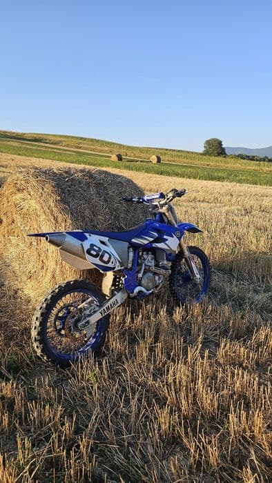 Vând yamaha yz450f sau schimb cu 2t