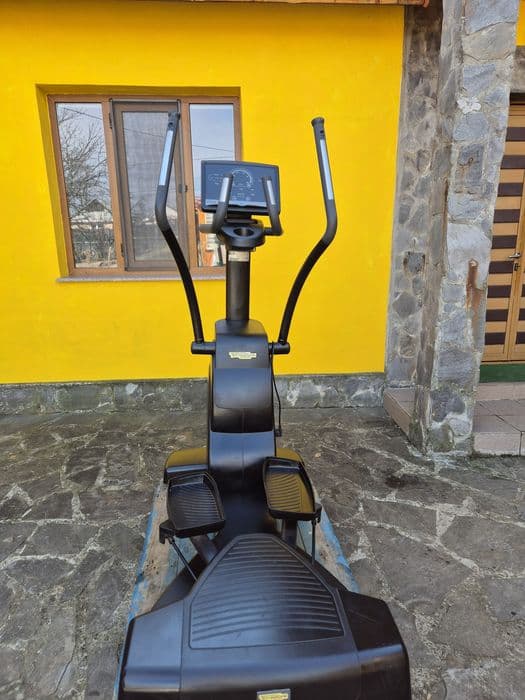 Technogym Top Excite 700 Wave Cross Trainer !!!