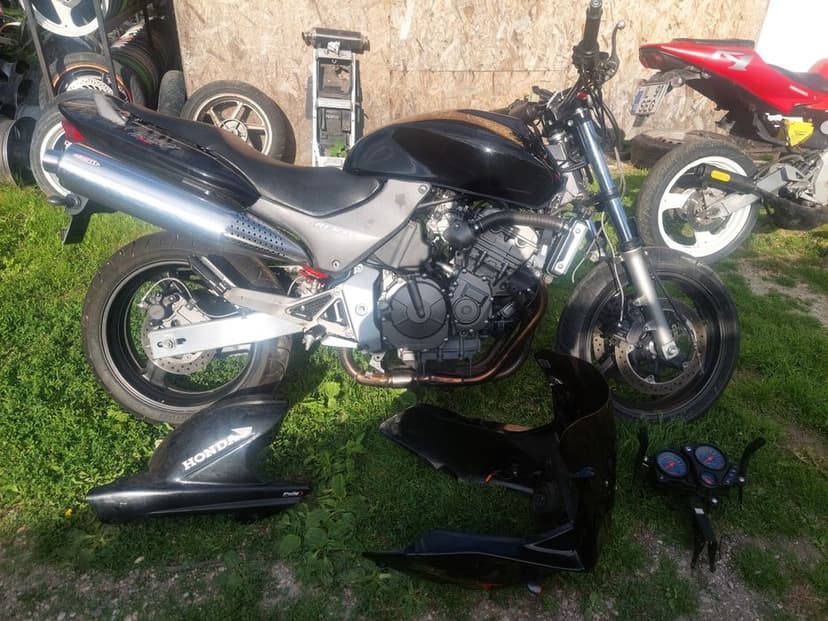 Vand Piese Honda CB 600 S Hornet 2001