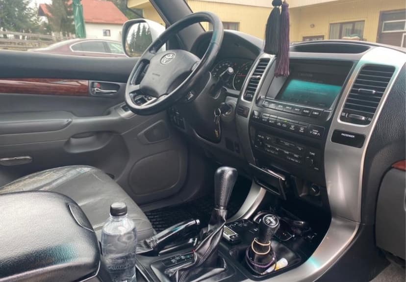 Toyota Land Cruiser/7 locuri /Cauciucuri noi/Accept variante