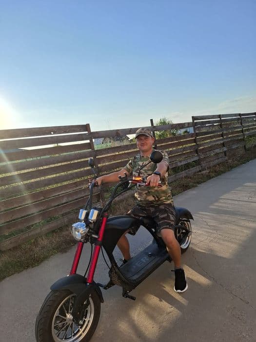 Scuter electri harli ceapar