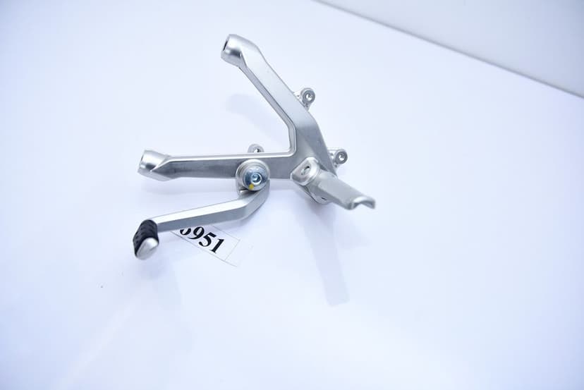 Suport scarita stanga pilot cu pedala schimbator  Ducati Panigale 899