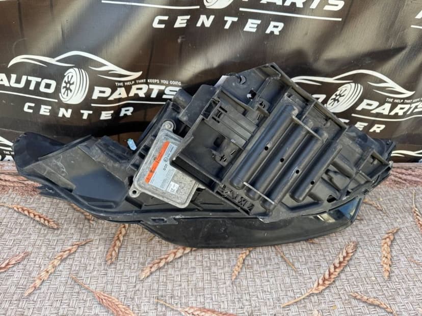 Far stanga Land Rover Range Rover Discovery Sport Xenon LED