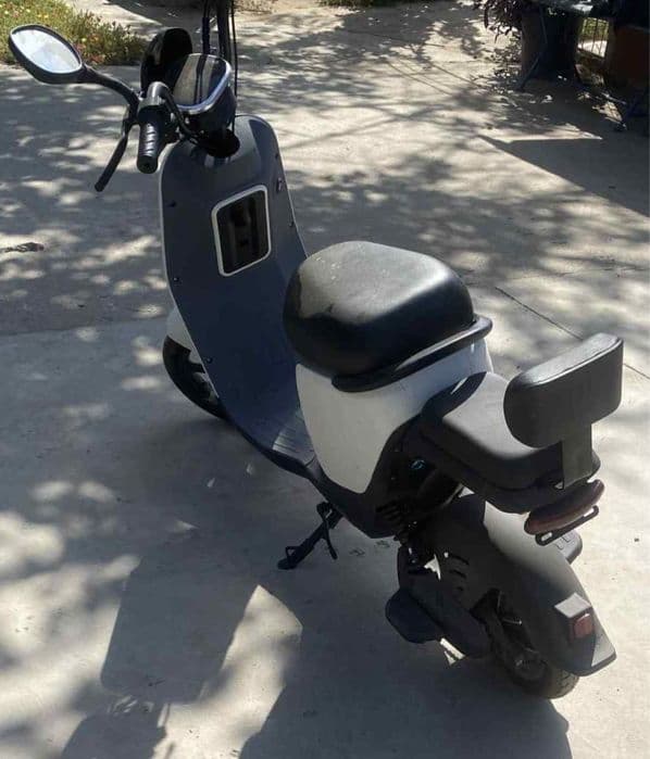 Vand scuter electric nou
