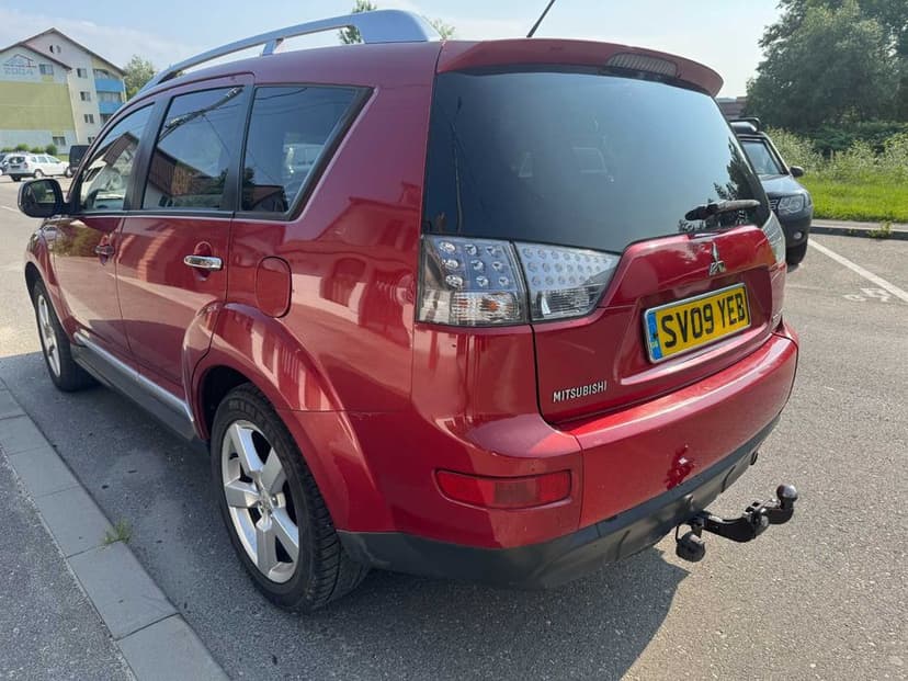 Dezmembrari Dezmembrez Piese piesa Dez Mitsubishi Outlander 2.0 an2010