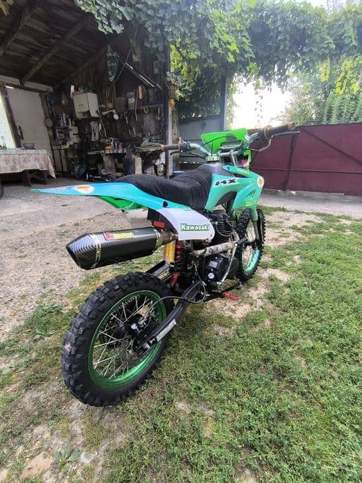 vând enduro 150cc, perfect funcțional, se poate vedea in SV Fălticeni