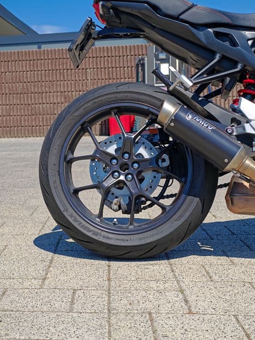 Ofer spre vanzare Honda Cb1000R