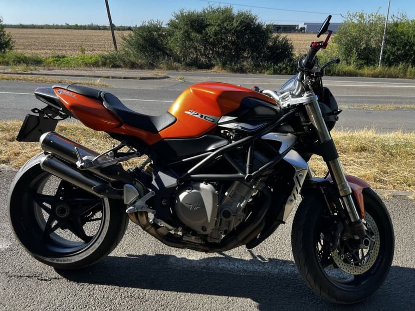 MV Agusta Brutale 910