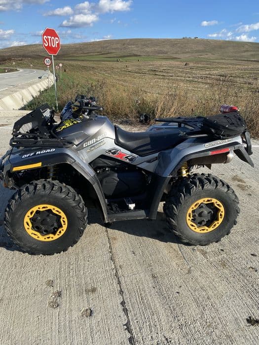 Can am outlander 800R XTP