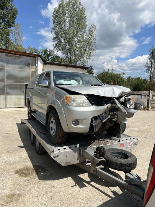 Dezmembrez Dezmembrari Toyota Hilux 2009