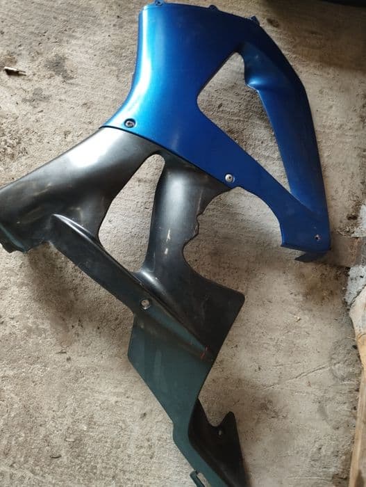 Vând piese Honda CBR929rr