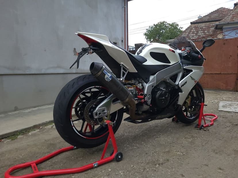 Vand Aprilia RSV4 R1000 180cp 2010