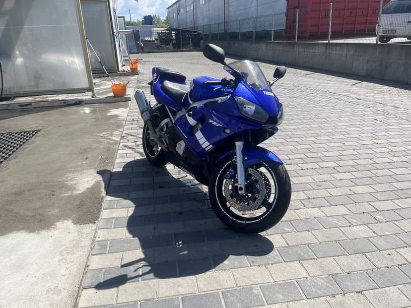 De vinzare Yamaha R6