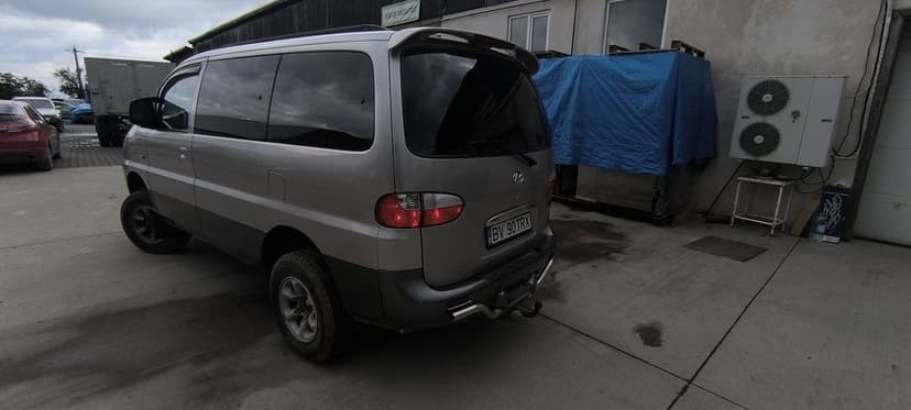 Hyundai H1 Starex 4x4 2.5CRDI