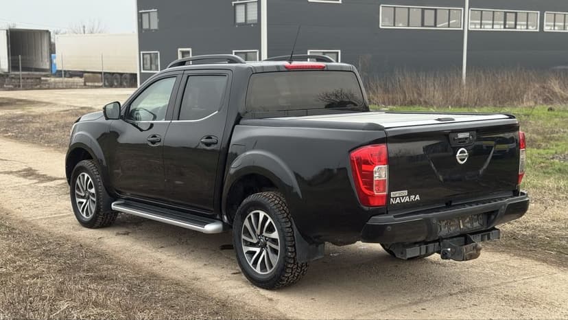 Nissan navara np300