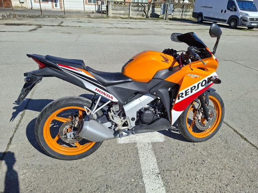 Honda CBR 125R Repsol  – 2015