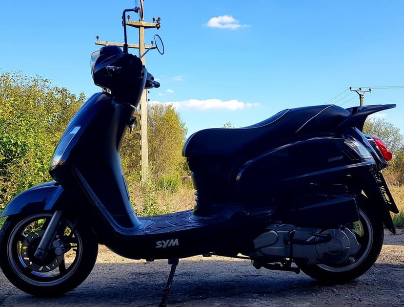 Sym fidele 2 125 18 9800km