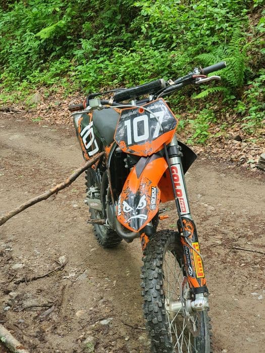 Cross KTM SX-F 250 

GasGas

Honda (CRF)

Yamaha (YZ, YZF)

Kawasa