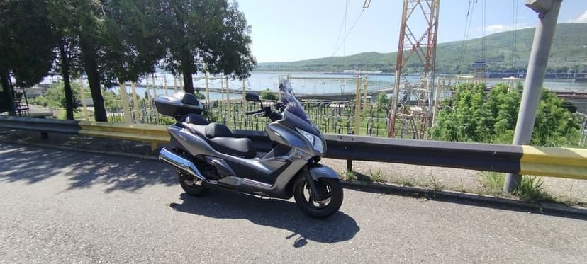 Honda SilverWing 400 maxiscooter