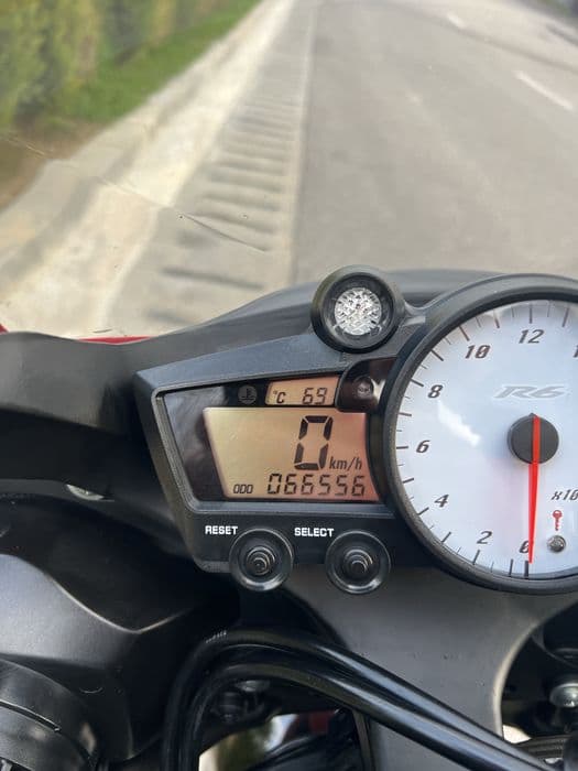 Yamaha R6 2004 evacuare stock