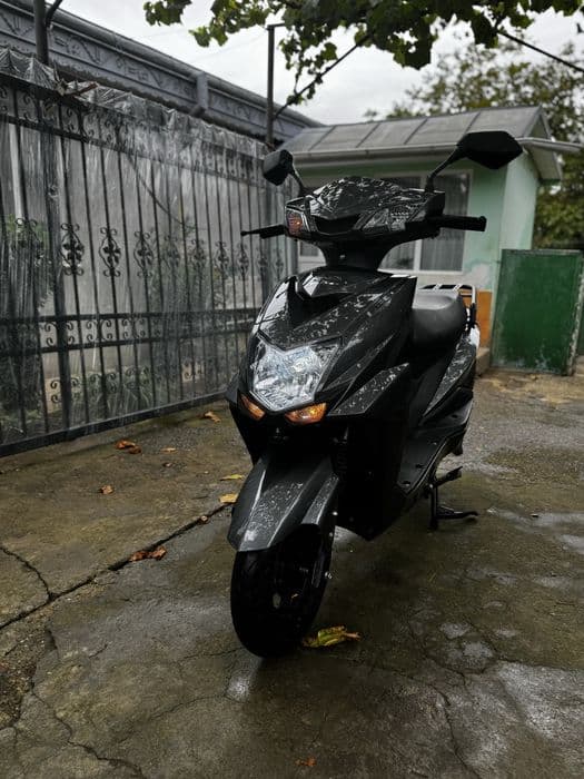 Scuter electric 2025