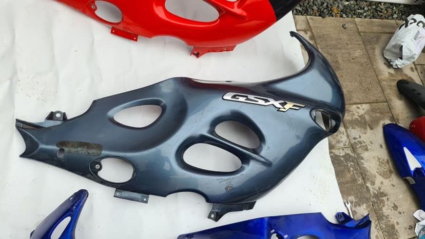 Carene carena laterala stânga dreapta Suzuki GSXF Gsx F 600