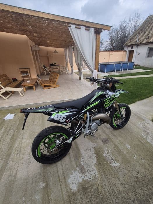 Vand Husqvarna SM 125 2t