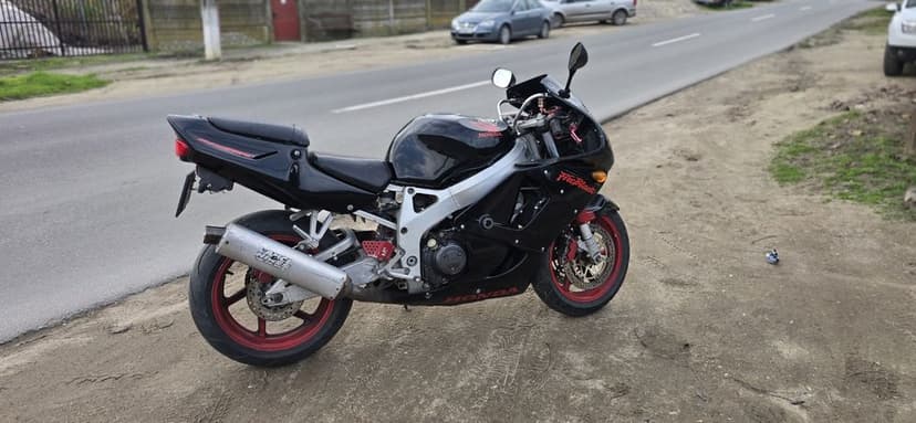 Honda cbr 919rr fire blade