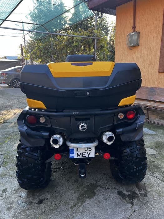 Vând Can-am outlander 650 cmc
