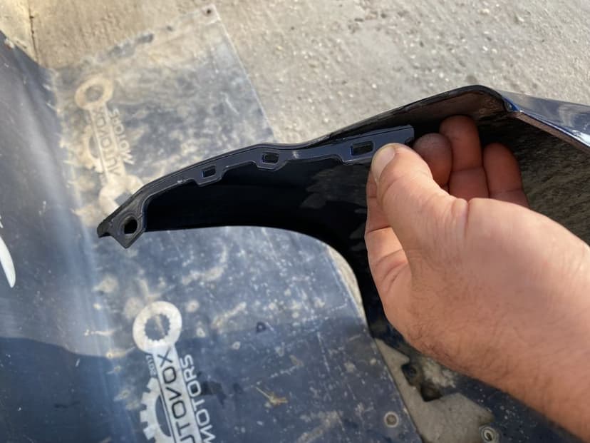 Bara fata Nissan Navara an 2015-2018