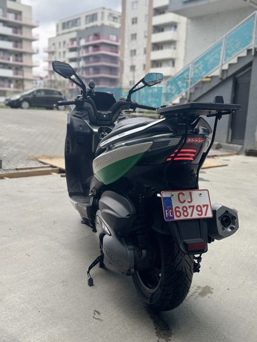 Scuter kymco 400i