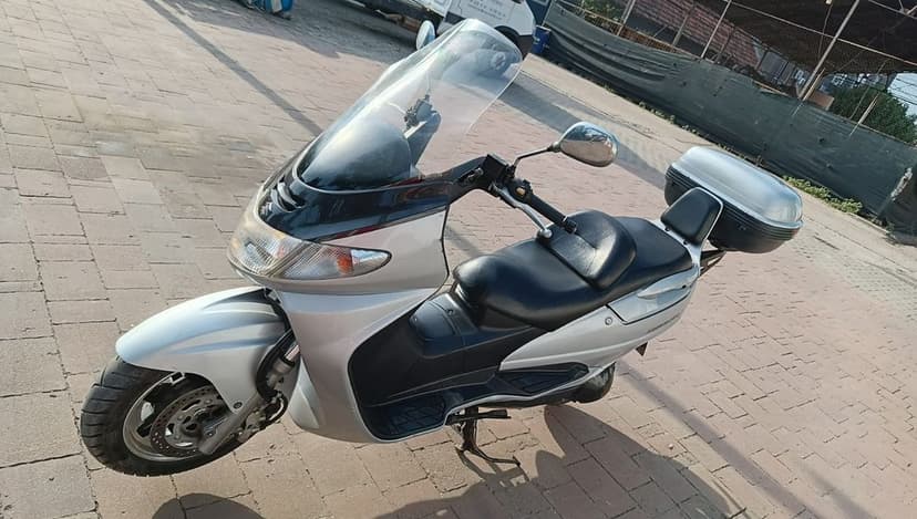 Maxiscuter Burgman 250