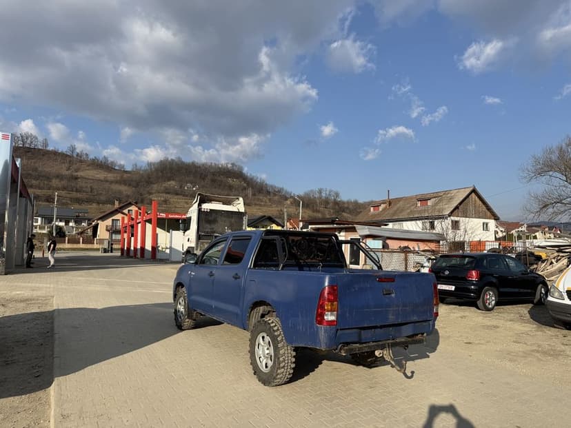 Toyota Hilux 4x4 2006 Ac anvelope simex Schimb variante