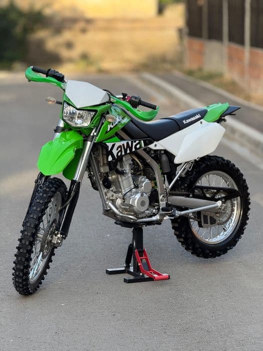 Vând Kawasaki KLX 250 2016 Enduro impecabil/Acte/Pornire buton