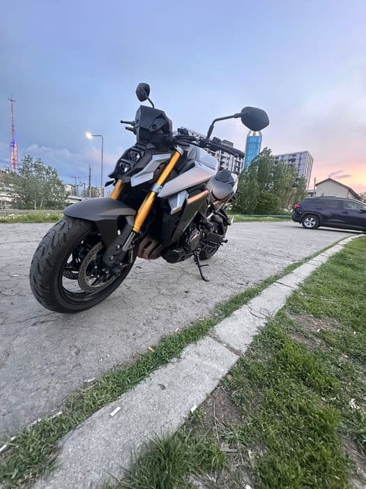 Suzuki GSX-S 1000 + extra… 6350€ negociabil!!!