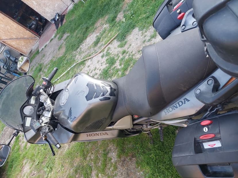 Vand Piese Honda VFR 800 V-Tech 2003