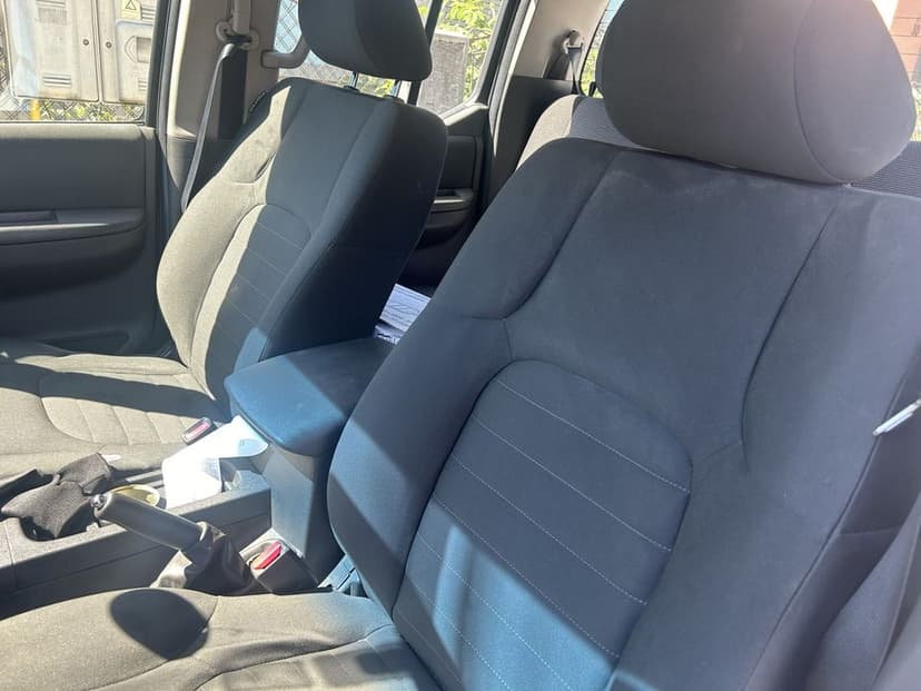 Vand Nissan NAVARA D40