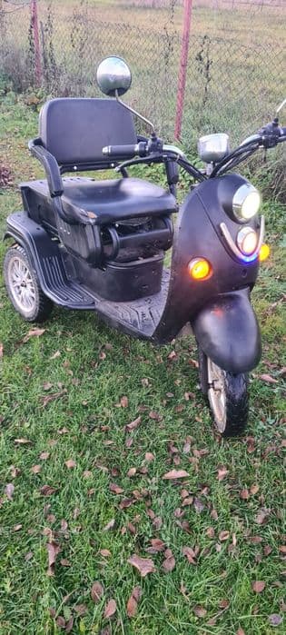 Triciclu Scuter electric