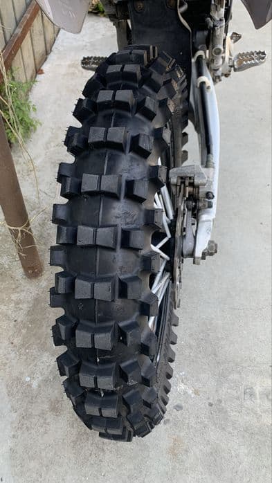 Motocicleta electrica Yamaha 450 alternativa surron ultra bee light