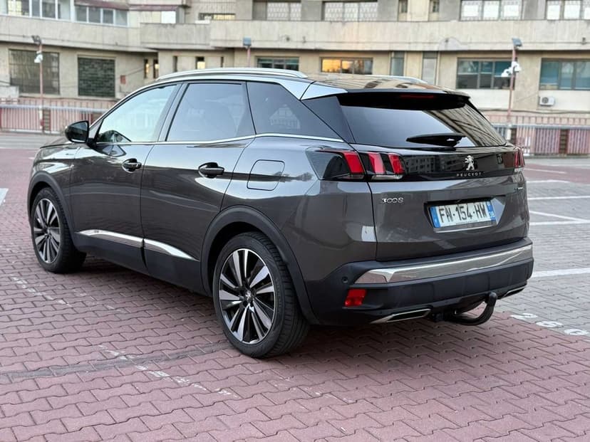 Peugeot 3008. 4X4. 300 Cp. Plug-In Hybrid.
