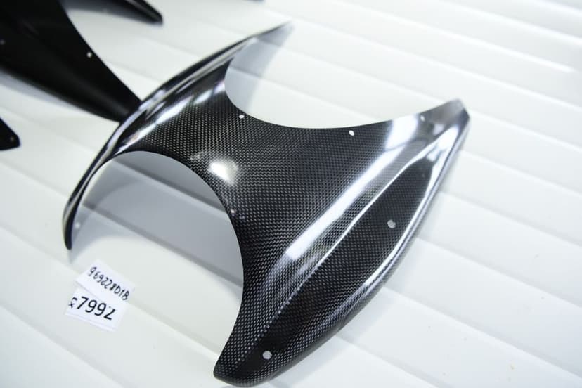 Carena Parbriz Carbon Performance Ducati Monster S4