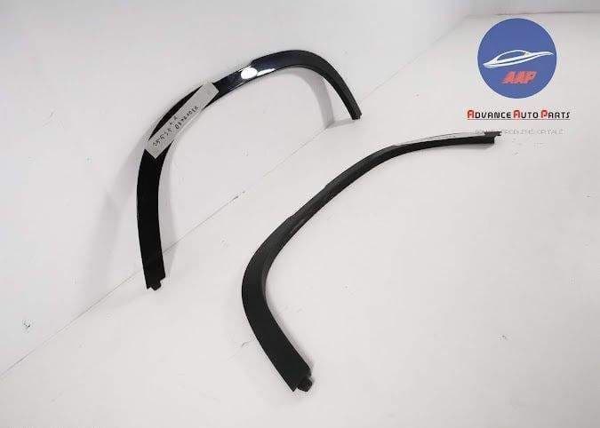 Bandou Overfender Dreapta fata original Land Rover  Defender  2 [2019