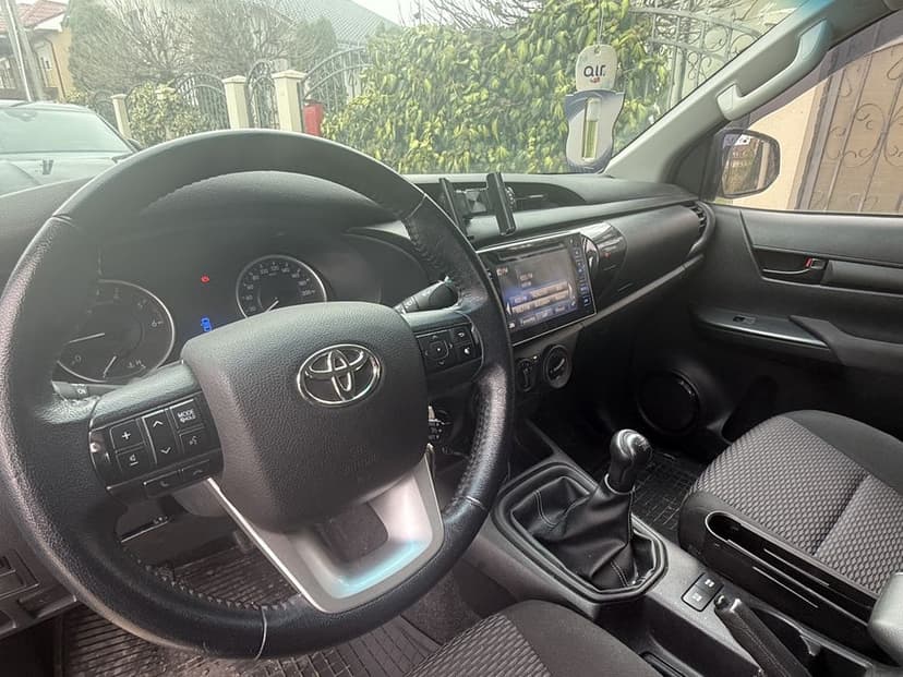 Camper Toyota Hilux  - autorulota