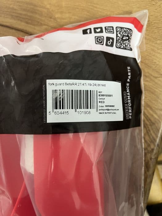 Vând carene BETA RR POLISPORT noi, sigilate