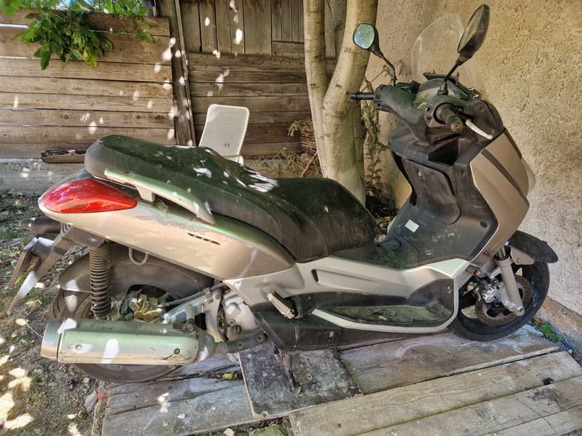 Yamaha Xmax 250