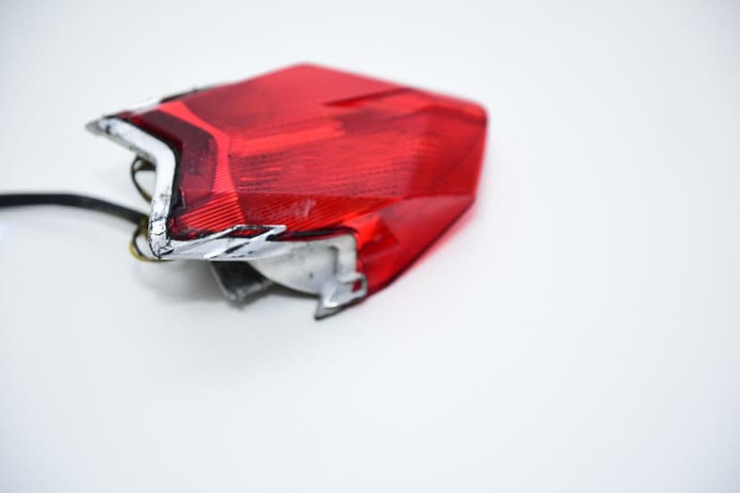 MV Agusta Brutale 675 Stop / Lampă spate