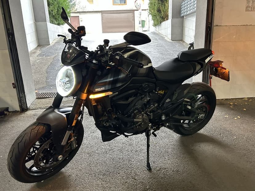 Ducati Monster 937 Plus 70kW/35kW A2/A