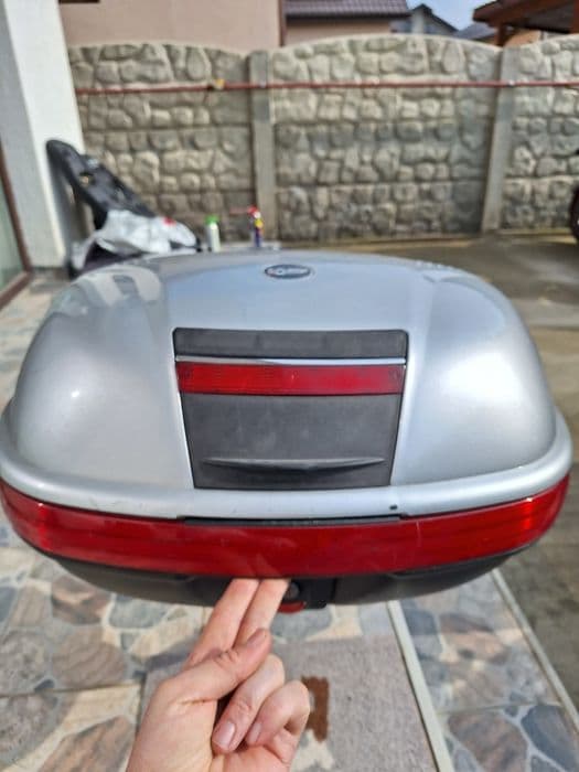 Topcase Yamaha FZS Fz6 Fz1 Hornet Cbf 600 Suzuki bandit